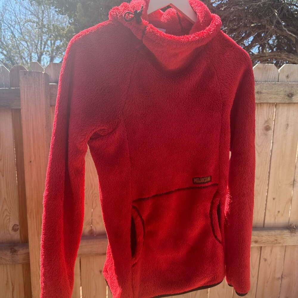 Melanzana Fluffy Longpile Fleece Hoodie Fuschia